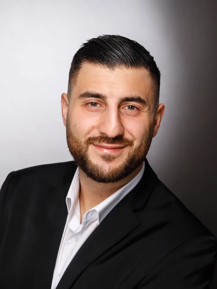 Enes Candan, Geschäftsführer der Gebäudereinigung Roland